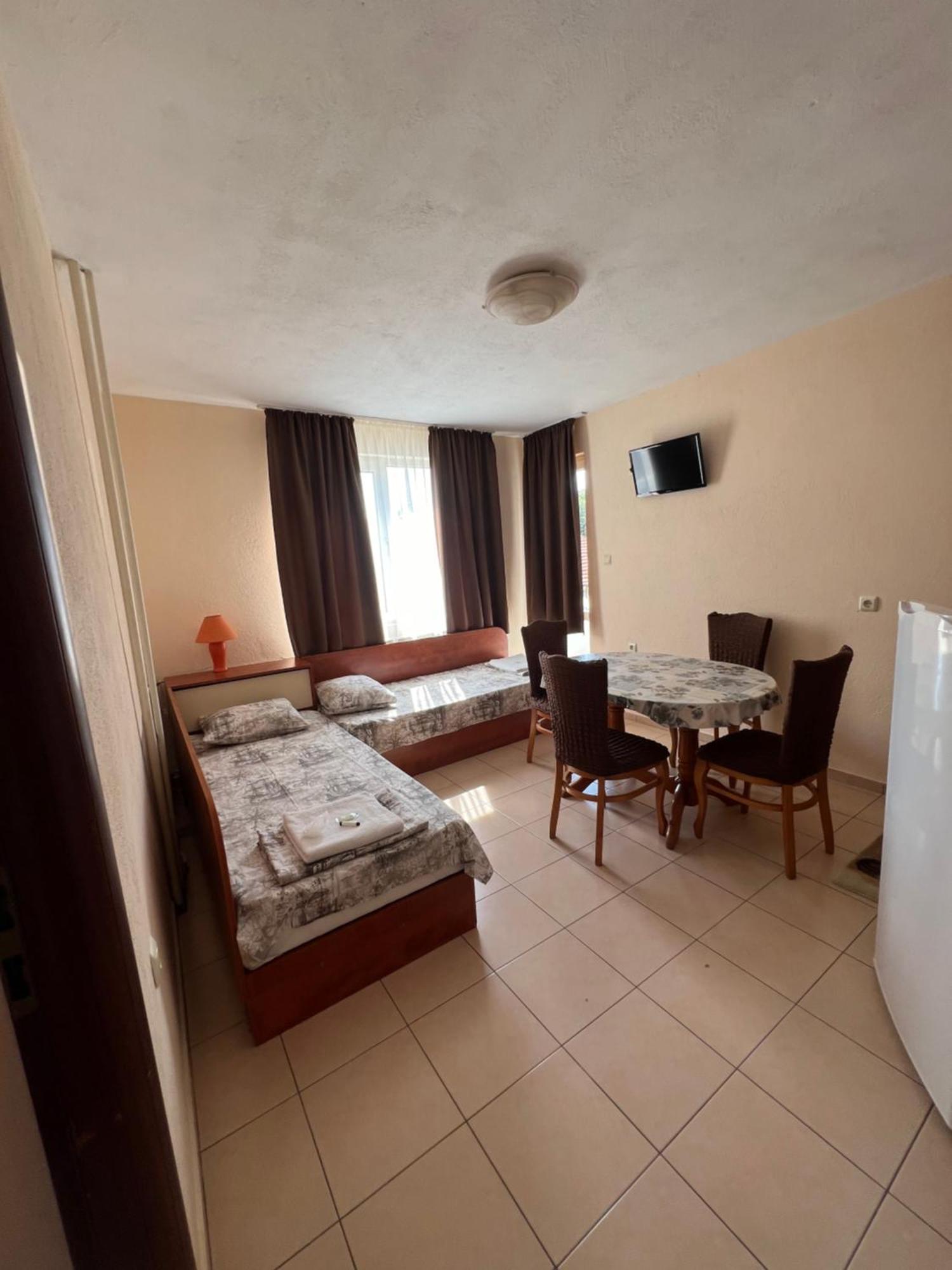 Milchevi Guesthouse Sozopol Exterior photo